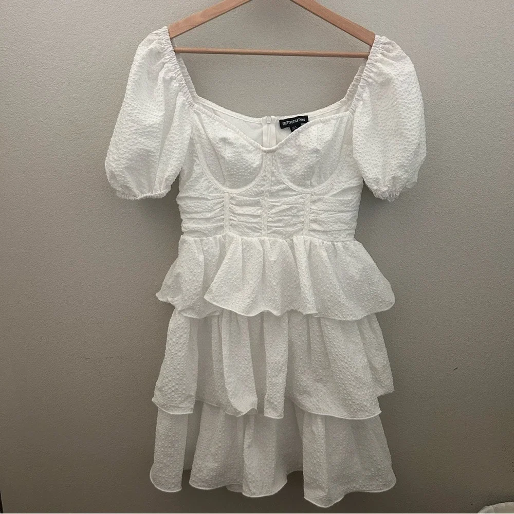 PrettyLittleThing Mini Dress Size 4‎ White Tiered Ruffle Puff Sleeve Corset